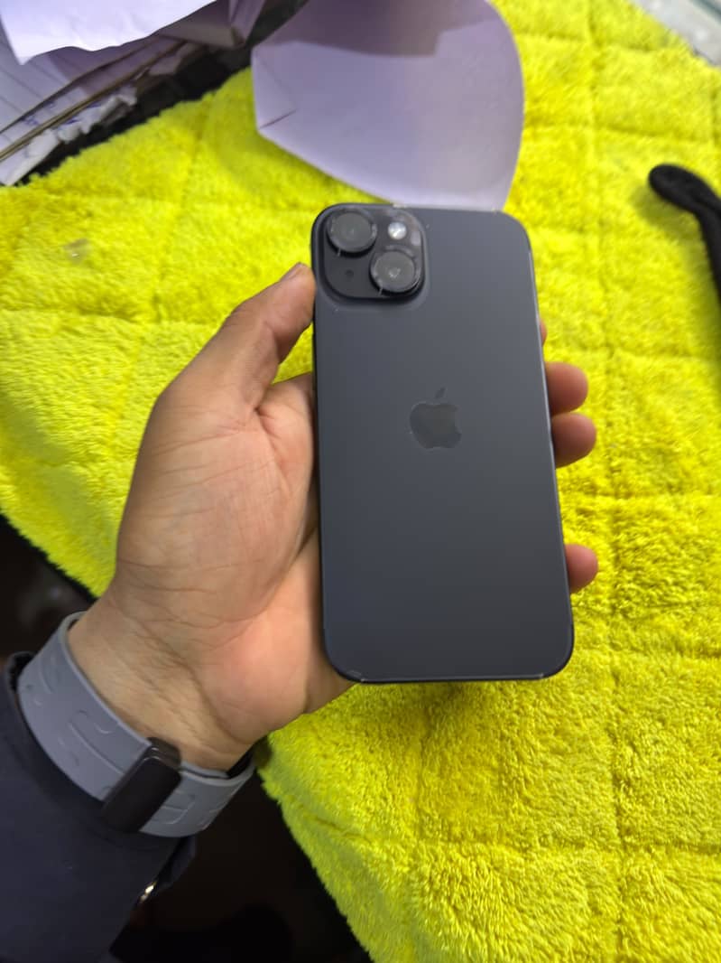 Apple iPhone 15 5