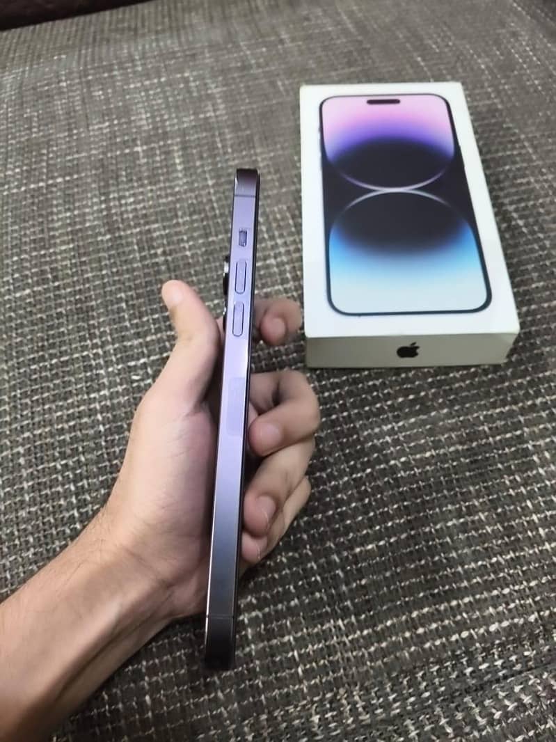 iPhone 14 Pro Max 2