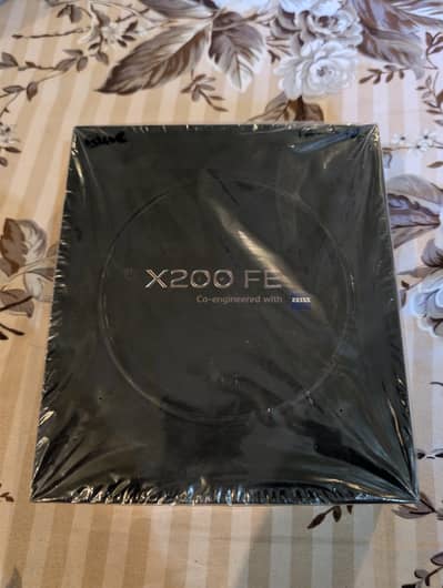 Vivo X200 FE   12gb/512gb
