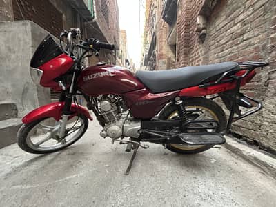 Suzuki GD 110S red colour clean bike