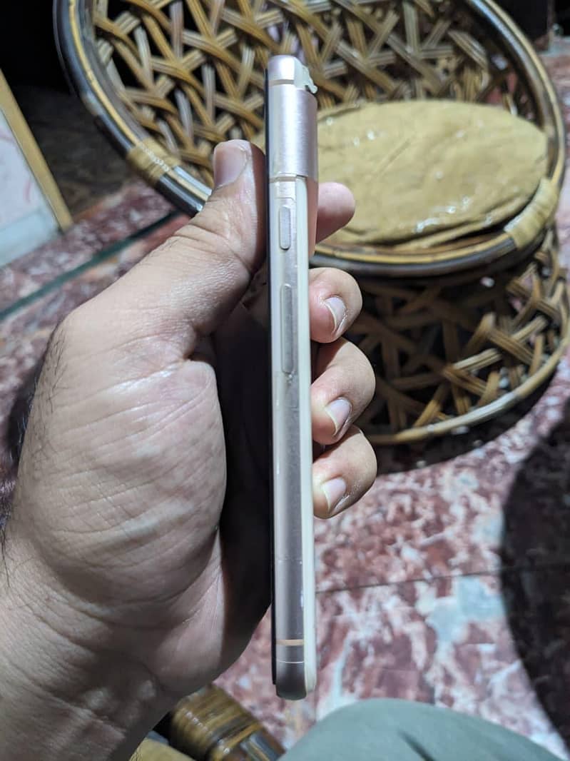 Google Pixel 8 3