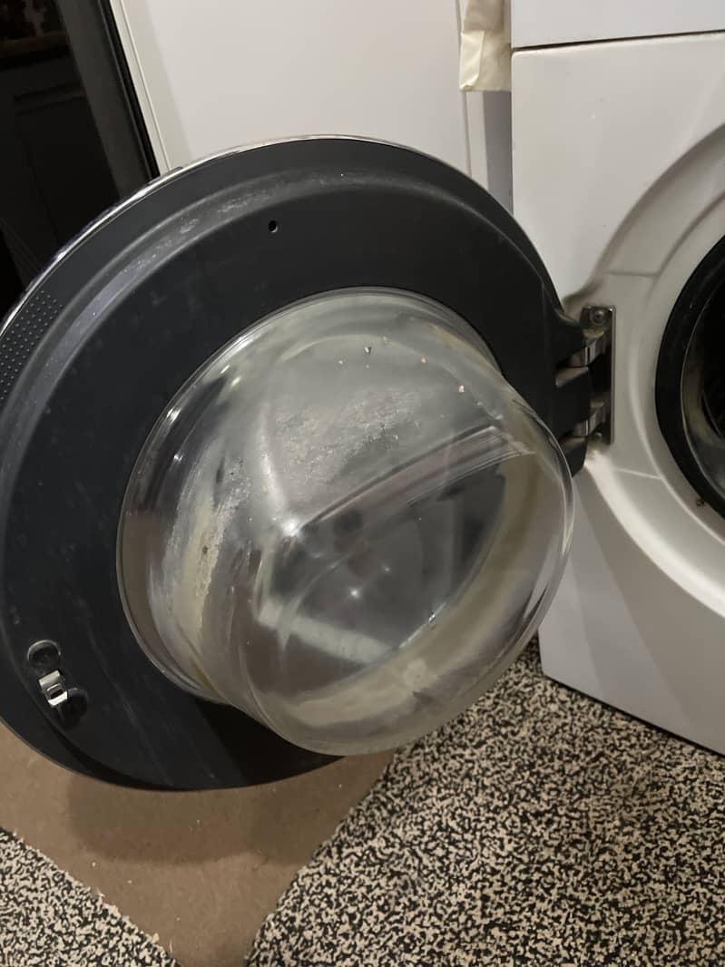 Haier front load Fully automatic washing machine 2