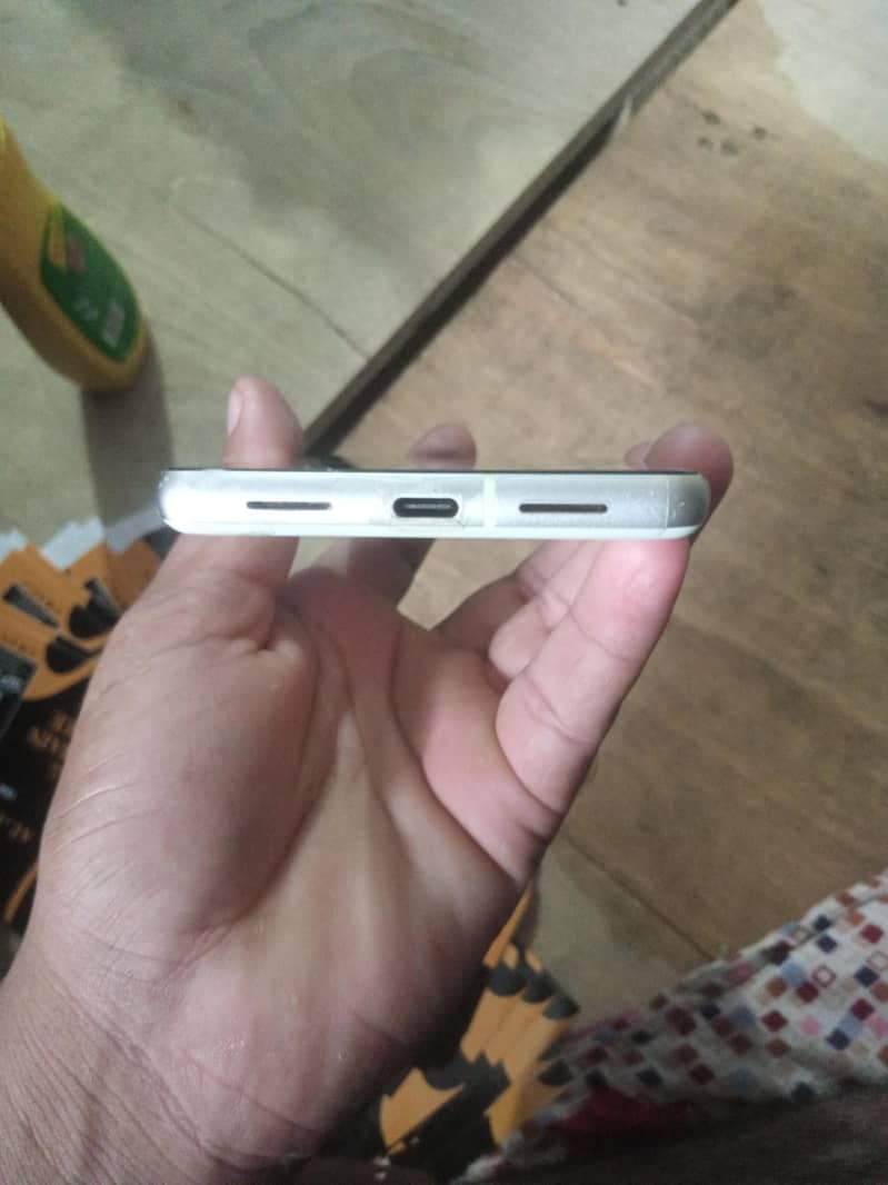 Google Pixel 7 3