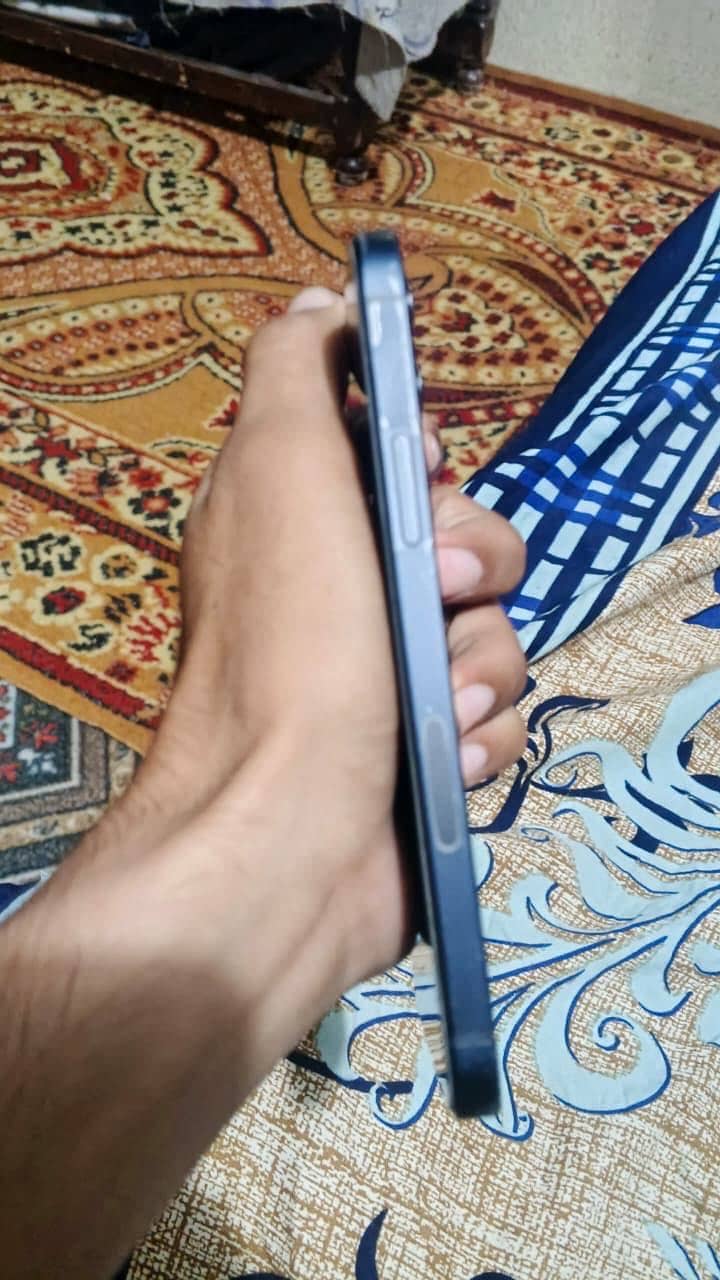 Apple iPhone 12 2