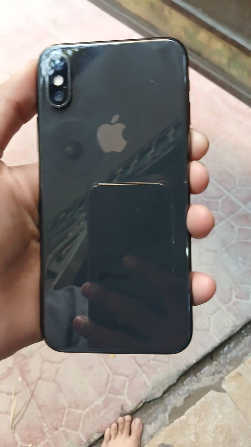 Apple iPhone XS 6