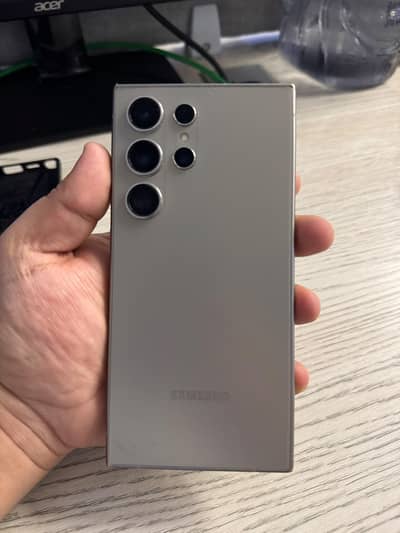 Samsung Galaxy S24 Ultra – 12/512GB