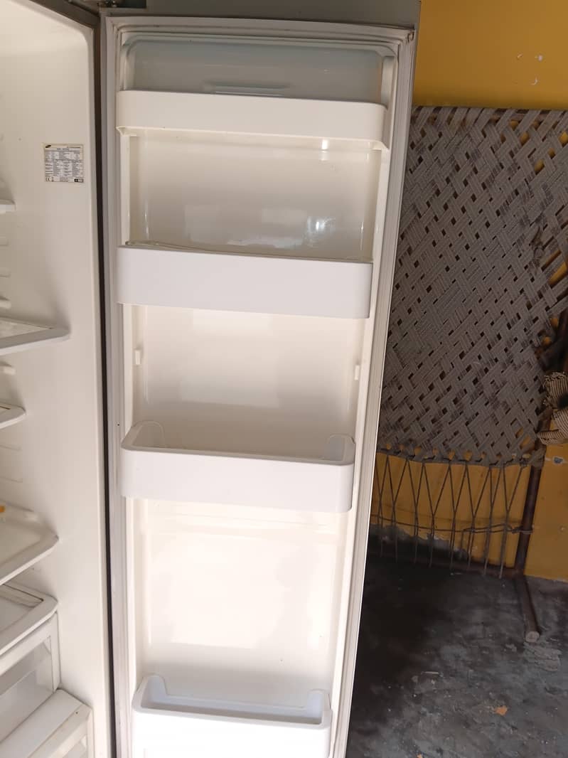 samsung fridge 2