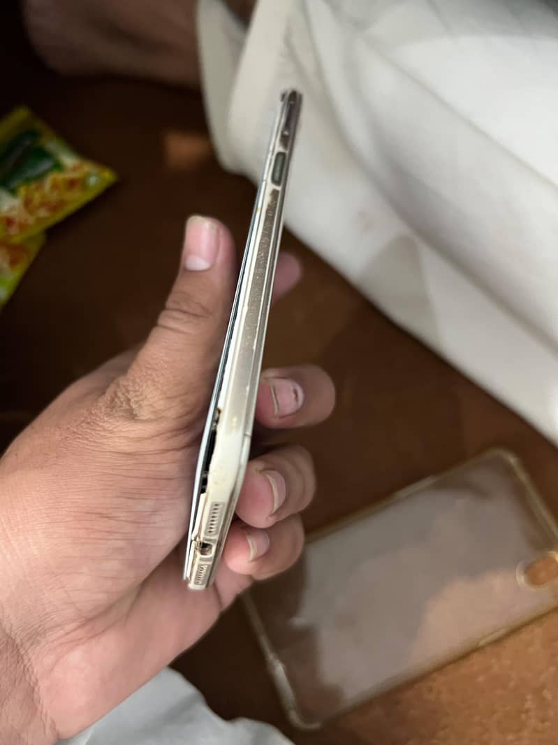 OPPO A37 5