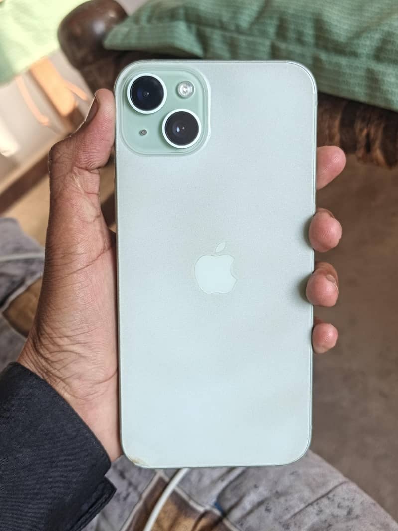iPhone 15 plus 0