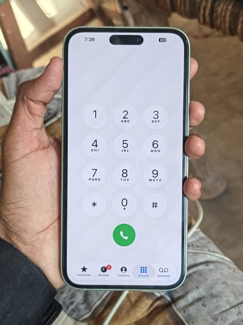 iPhone 15 plus 3