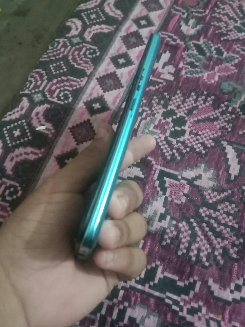 Tecno Spark 8C 1