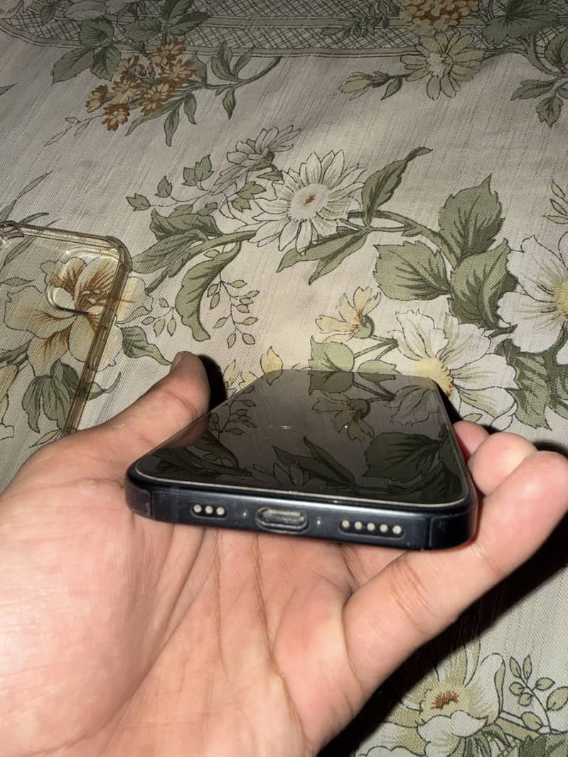 Apple iPhone 15 1