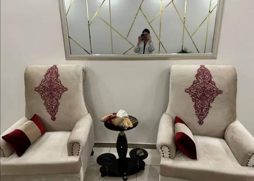 7 seaters sofa with Table 3
