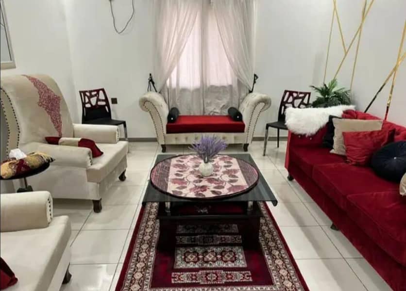 7 seaters sofa with Table 4