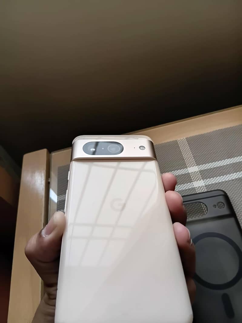 Google Pixel 8 1