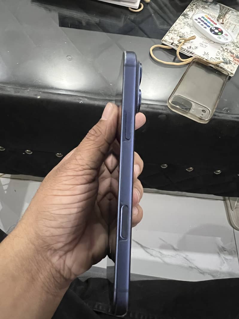 Apple iPhone 17 Pro Max 0