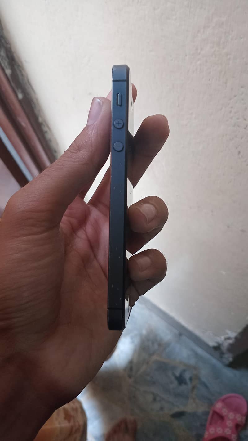 Apple iPhone 5 2