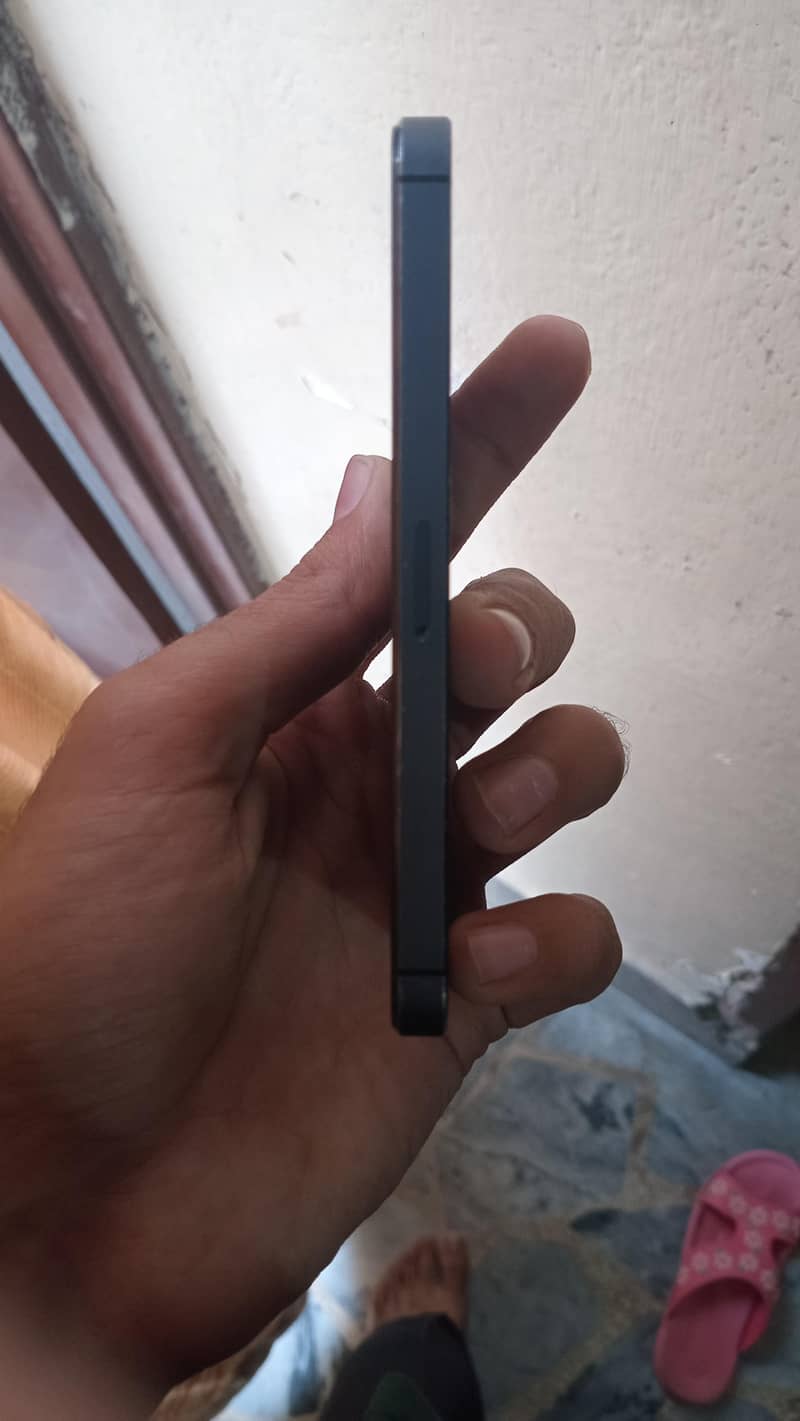 Apple iPhone 5 3