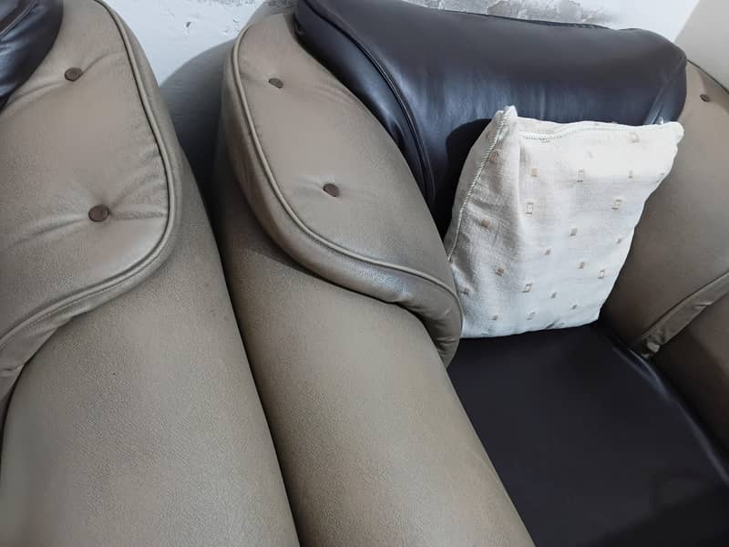 Brand new sofa set 4