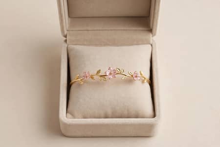 Stainless steel Braclate for women_leaf design