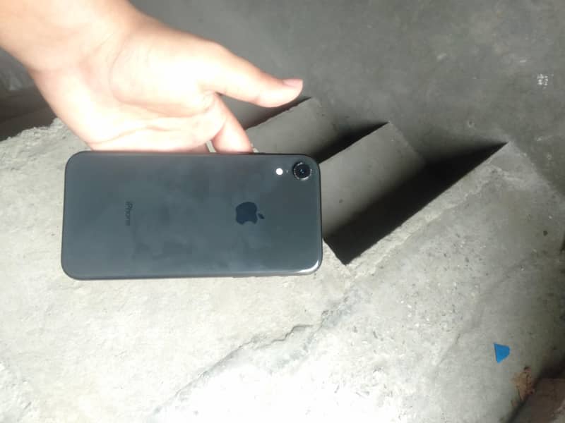 Apple iPhone XR 3