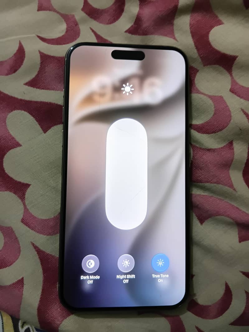 Apple iPhone 15 Pro Max 1