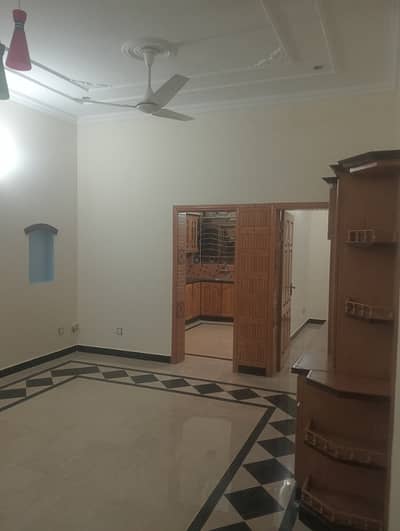 10marla 3beds DD TV lounge kitchen attached baths like brand new house upper portion for rent in G 13 2 islamabad