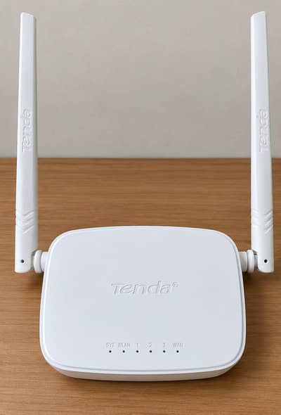 Tenda N301 WiFi Router with Charger