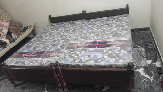 Pure Taali (Sheesham) bed set