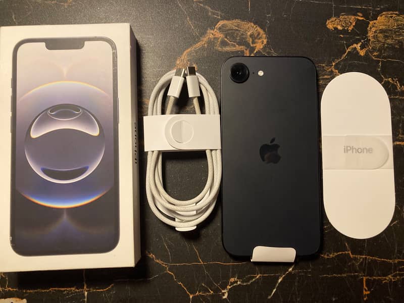 Apple iPhone 16e 128gb 4