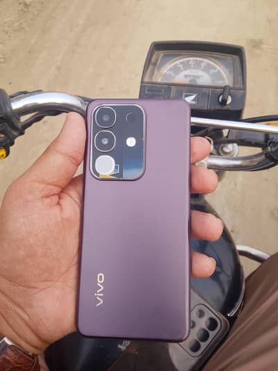 Vivo Y29