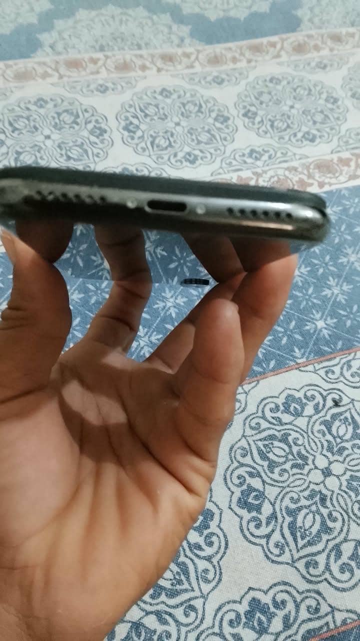 Apple iPhone X 1