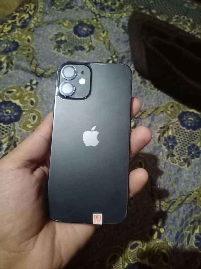 Apple iPhone 12 mini 0