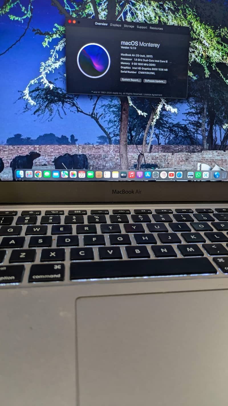 MacBook air 10/10 condition 5