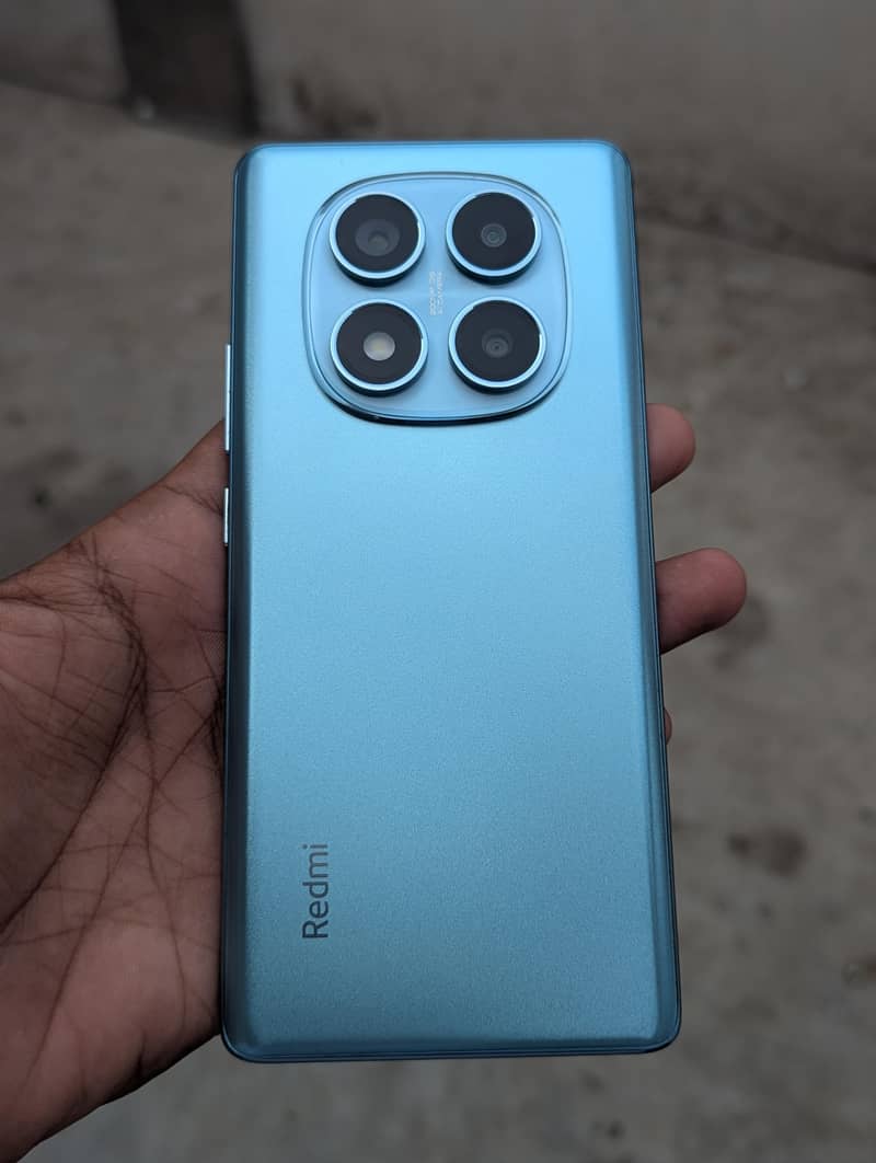 Xiaomi Redmi Note 14 Pro 1