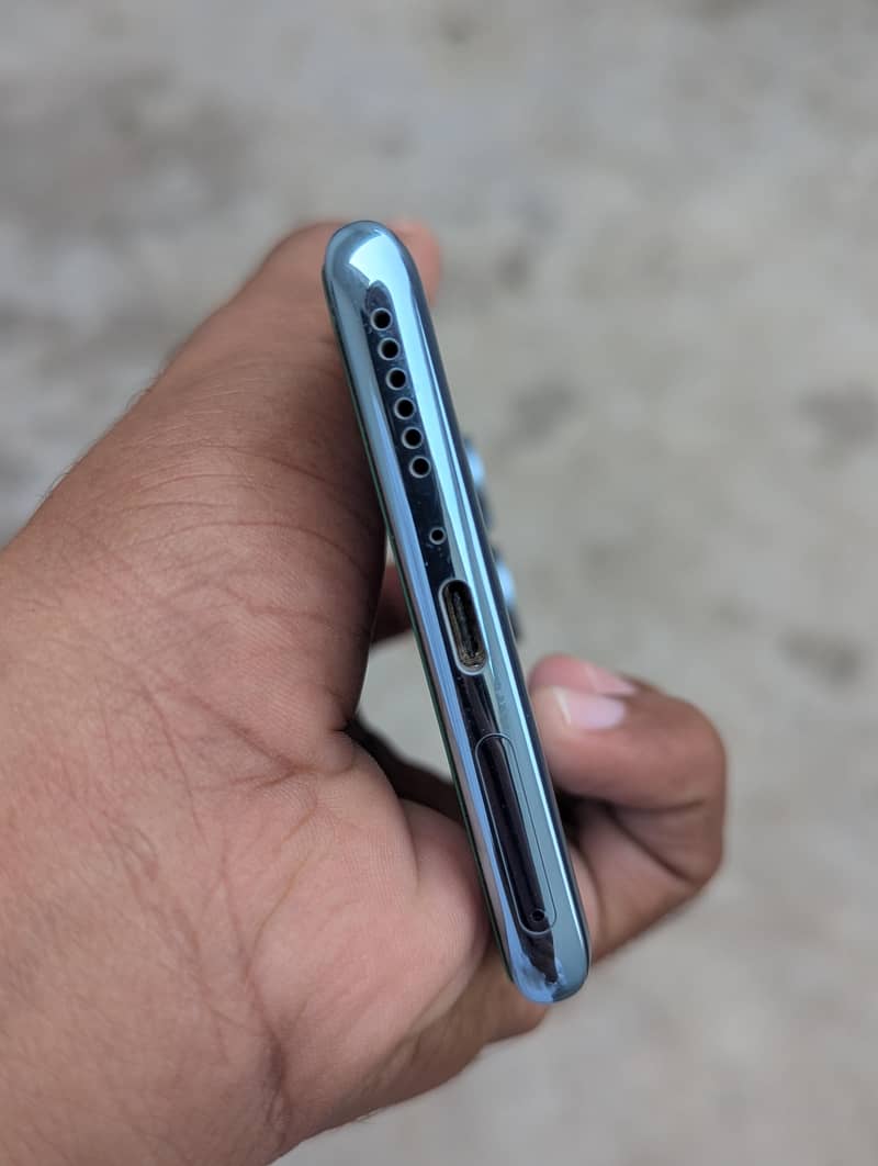 Xiaomi Redmi Note 14 Pro 4