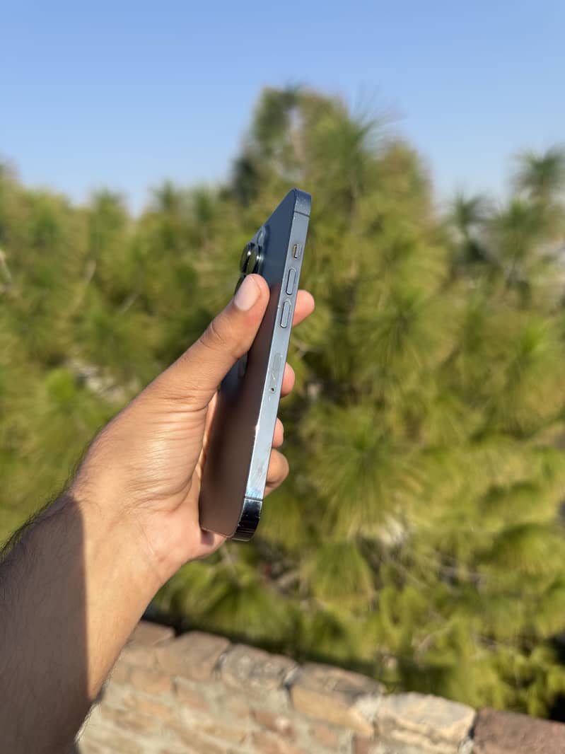 Apple iPhone 13 Pro 3