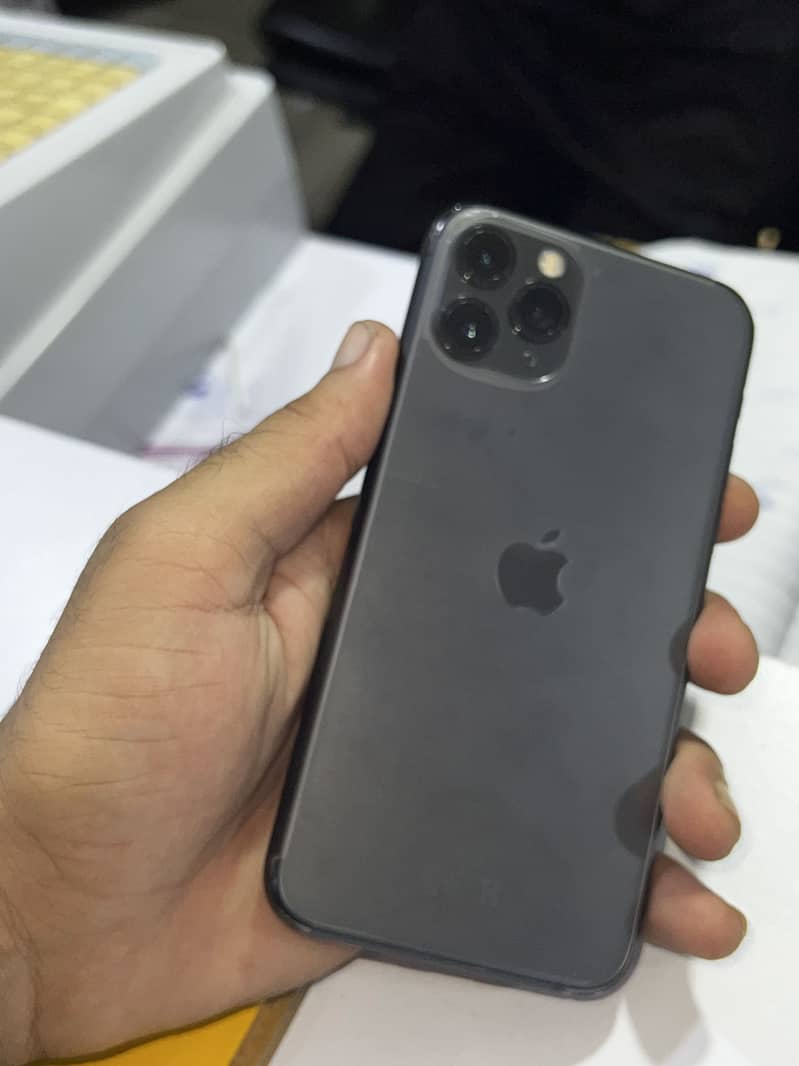 Apple iPhone 11 Pro 1