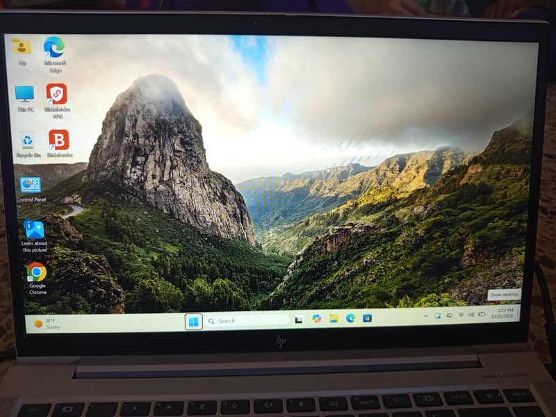 Hp Elite book - brand new solid material 3