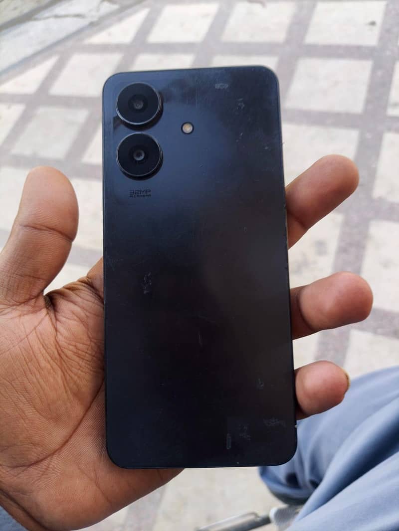 Realme Note 60 5