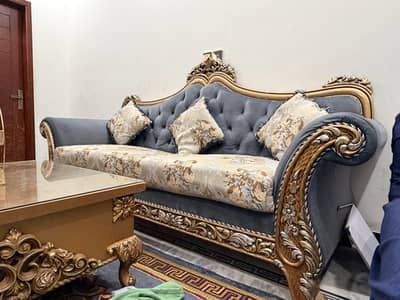 7 Seater Victorian Shahi Sofa Set For Urgent Sale