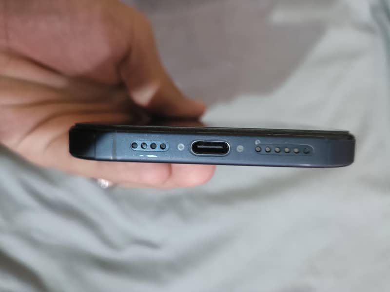 Apple iPhone 15 Pro Max 5