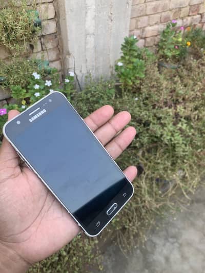 Samsung Mobile J5