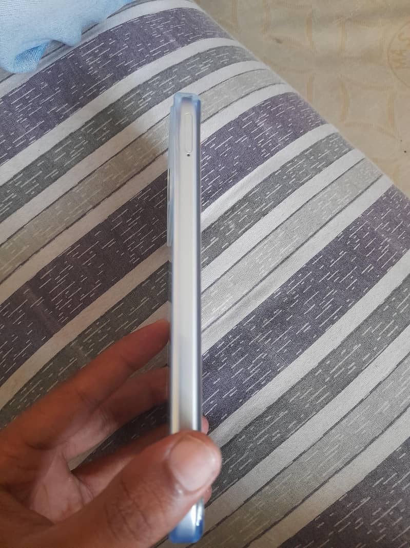 OPPO A6c 3