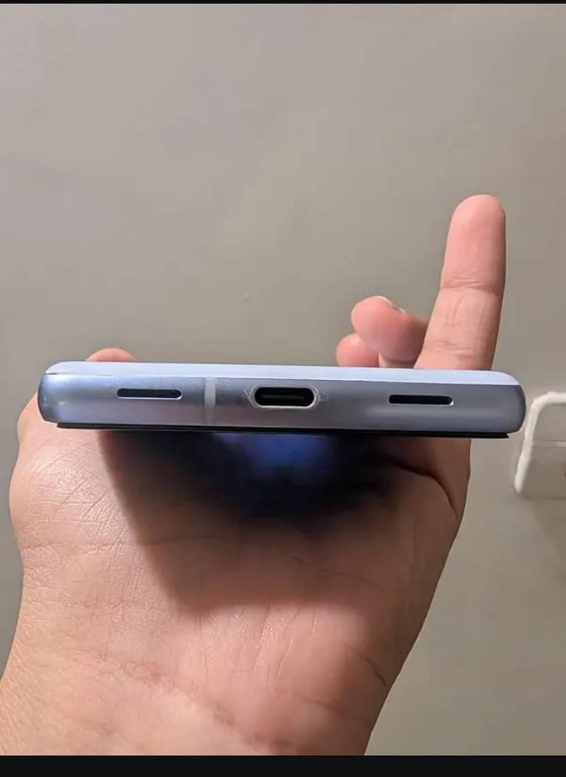 Google pixel 7a 3