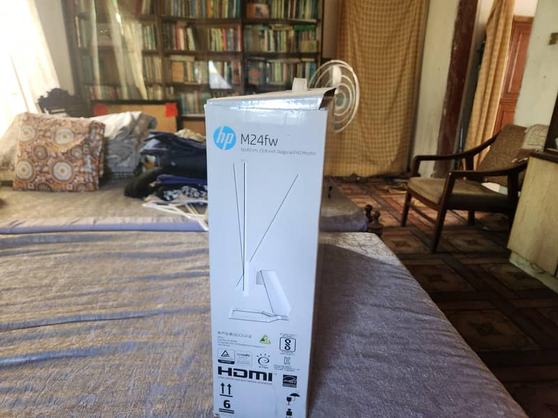 HP M24fw 1