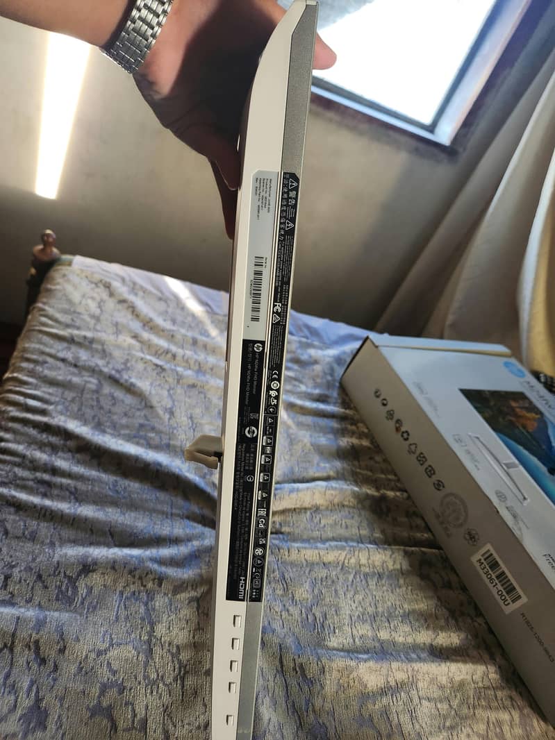 HP M24fw 7