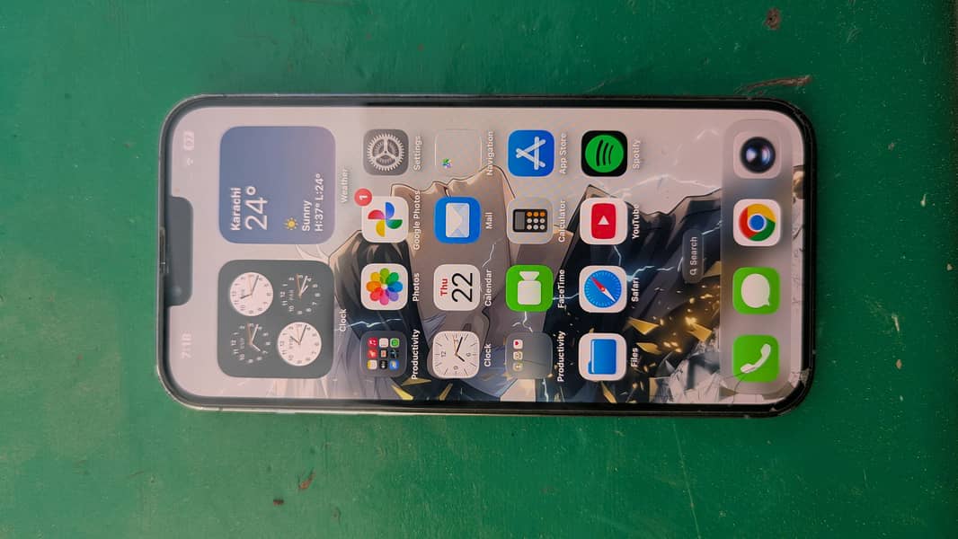 Apple iPhone 13 Pro Max 1