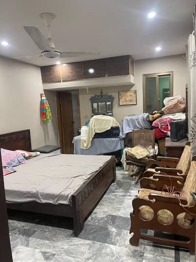 120 Sq Yard House on 40 Ft Road Ground + One + Pent House in SAADI TOWN (0-3-1-3-2-1-0-0-5-4-7)