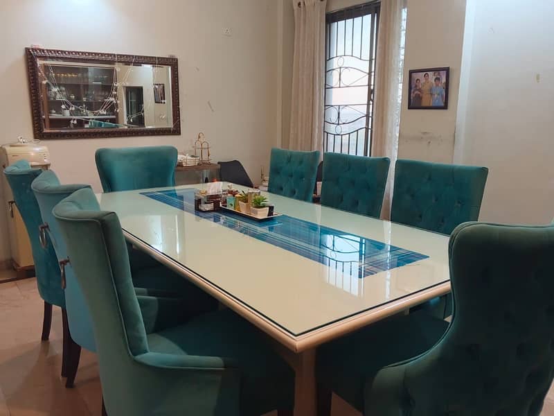 Dining Table with 8 Chairs 2